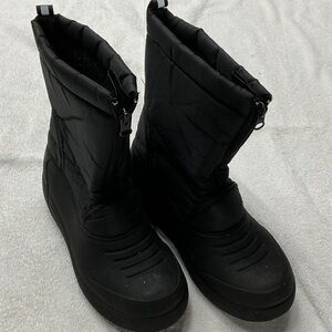 3M Thinsulate Kids Black Quilted Zip-Up Winter Boots